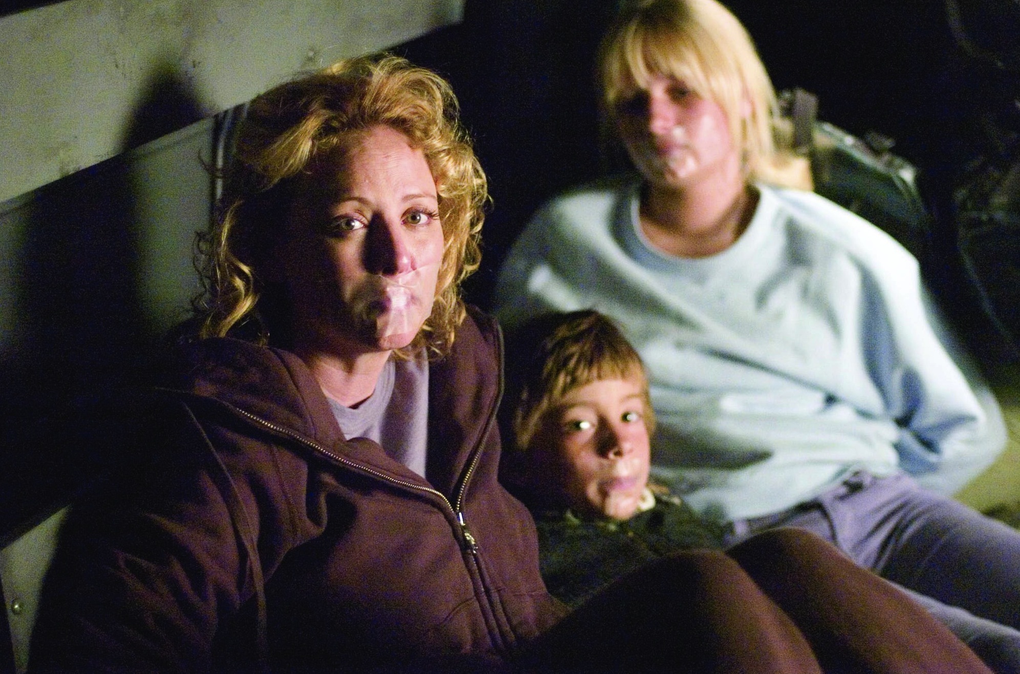 Still of Virginia Madsen, Carly Schroeder and Jimmy Bennett in Firewall (2006)