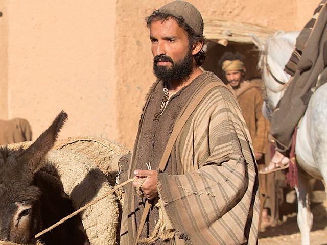 Jason Kavan as Matthew in Scott Free's 2015 film Killing Jesus