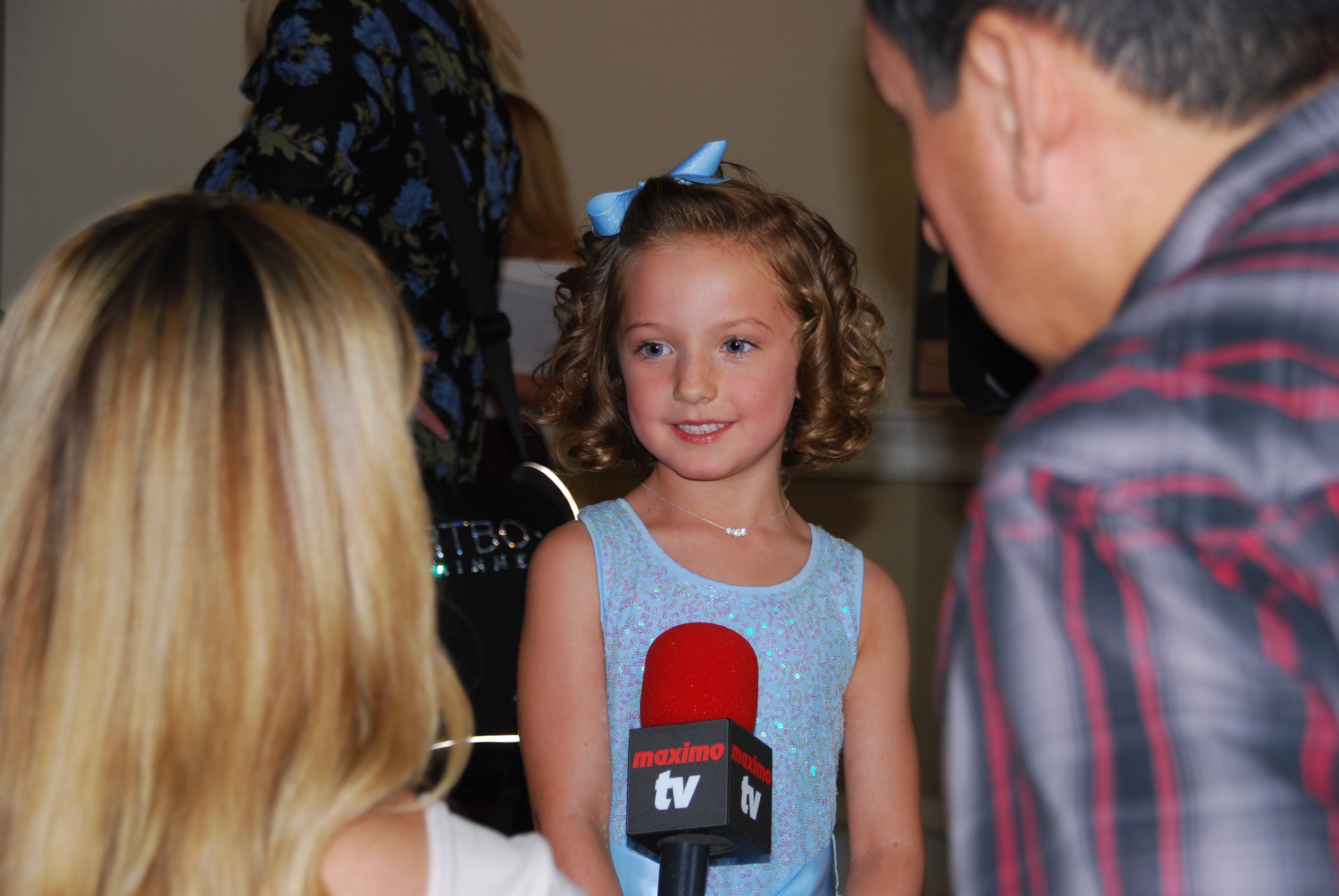 Sunnie being interviewed at the Young Artist Awards
