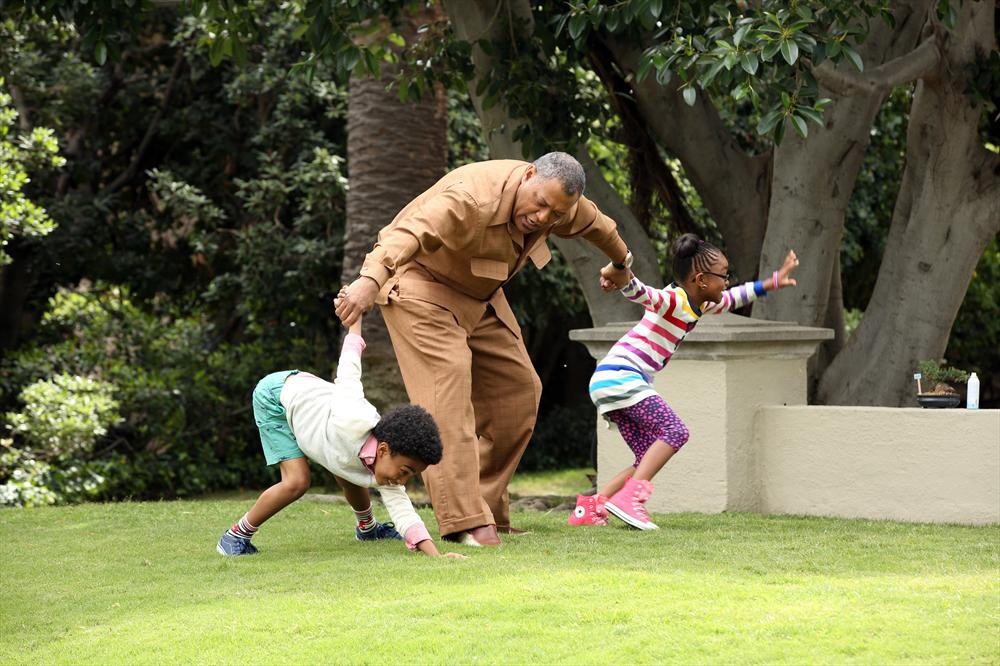 Still of Anthony Anderson, Miles Brown and Marsai Martin in Black-ish (2014)