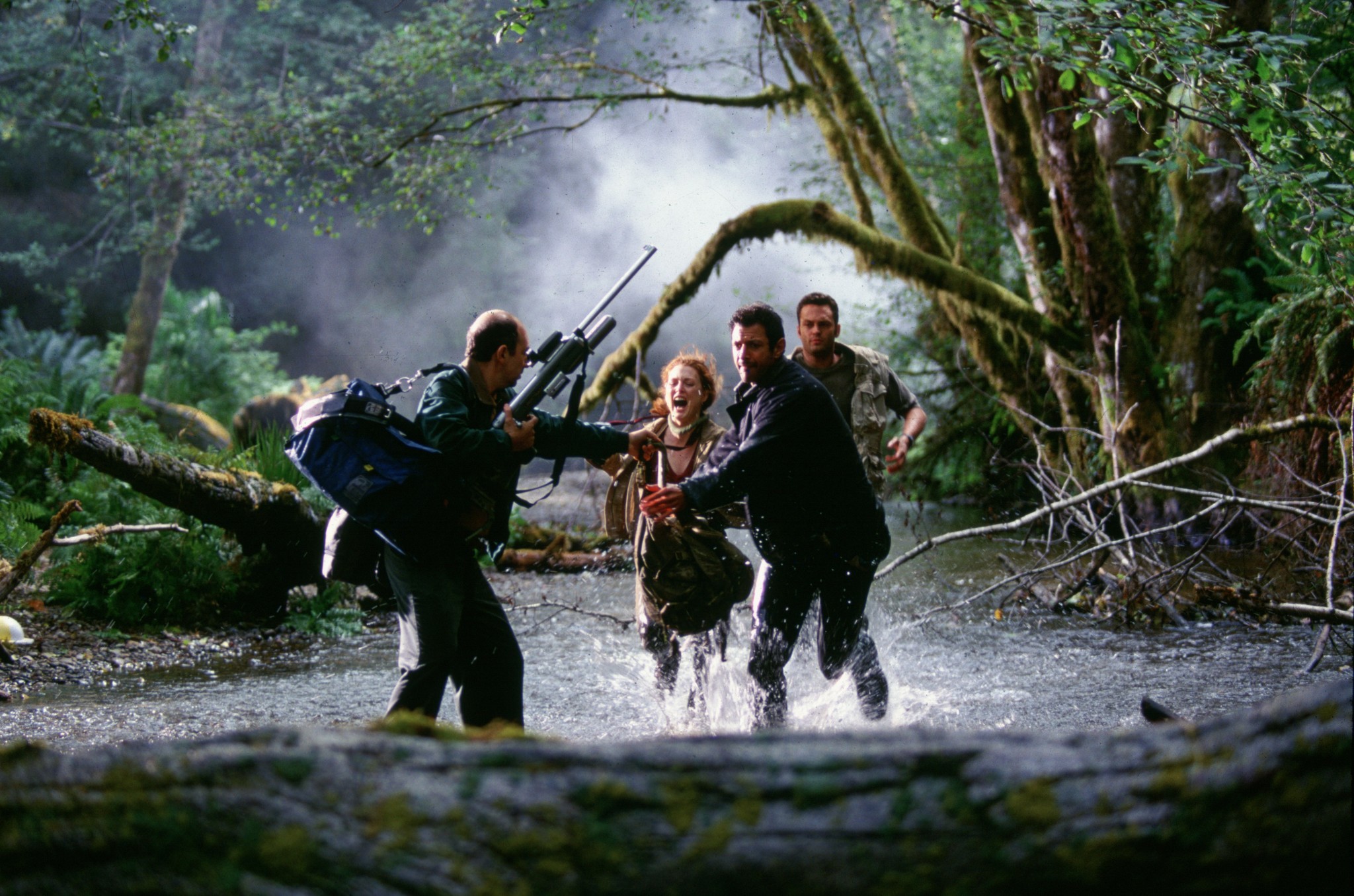 Still of Jeff Goldblum, Julianne Moore, Vince Vaughn and Richard Schiff in The Lost World: Jurassic Park (1997)