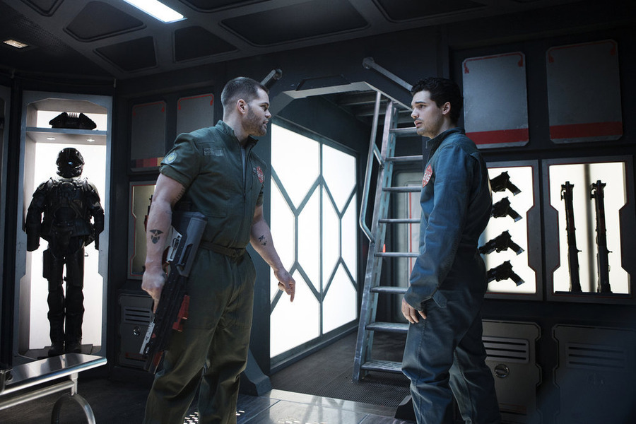 Still of Wes Chatham and Steven Strait in The Expanse (2015)
