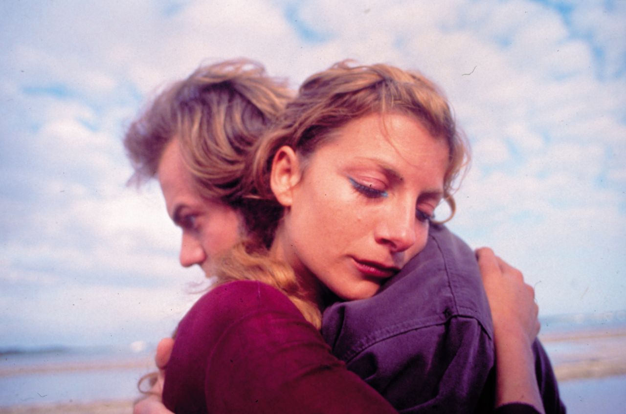 Still of Najwa Nimri and Tristán Ulloa in Lucía y el sexo (2001)