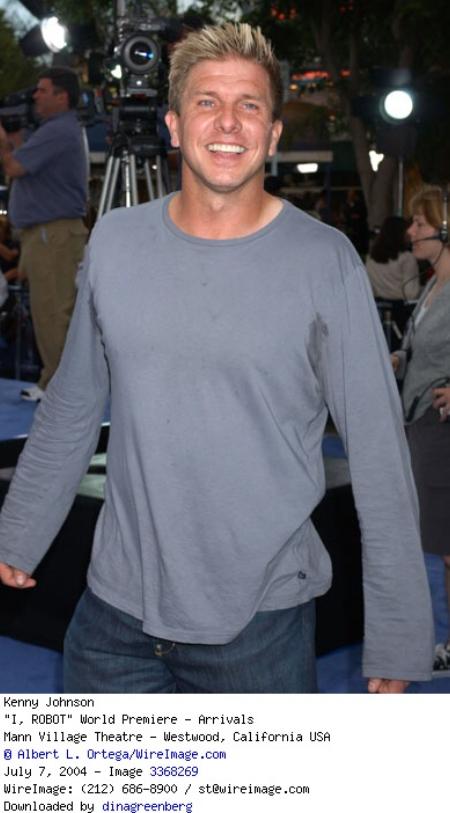 Kenny Johnson at event of I, Robot (2004)