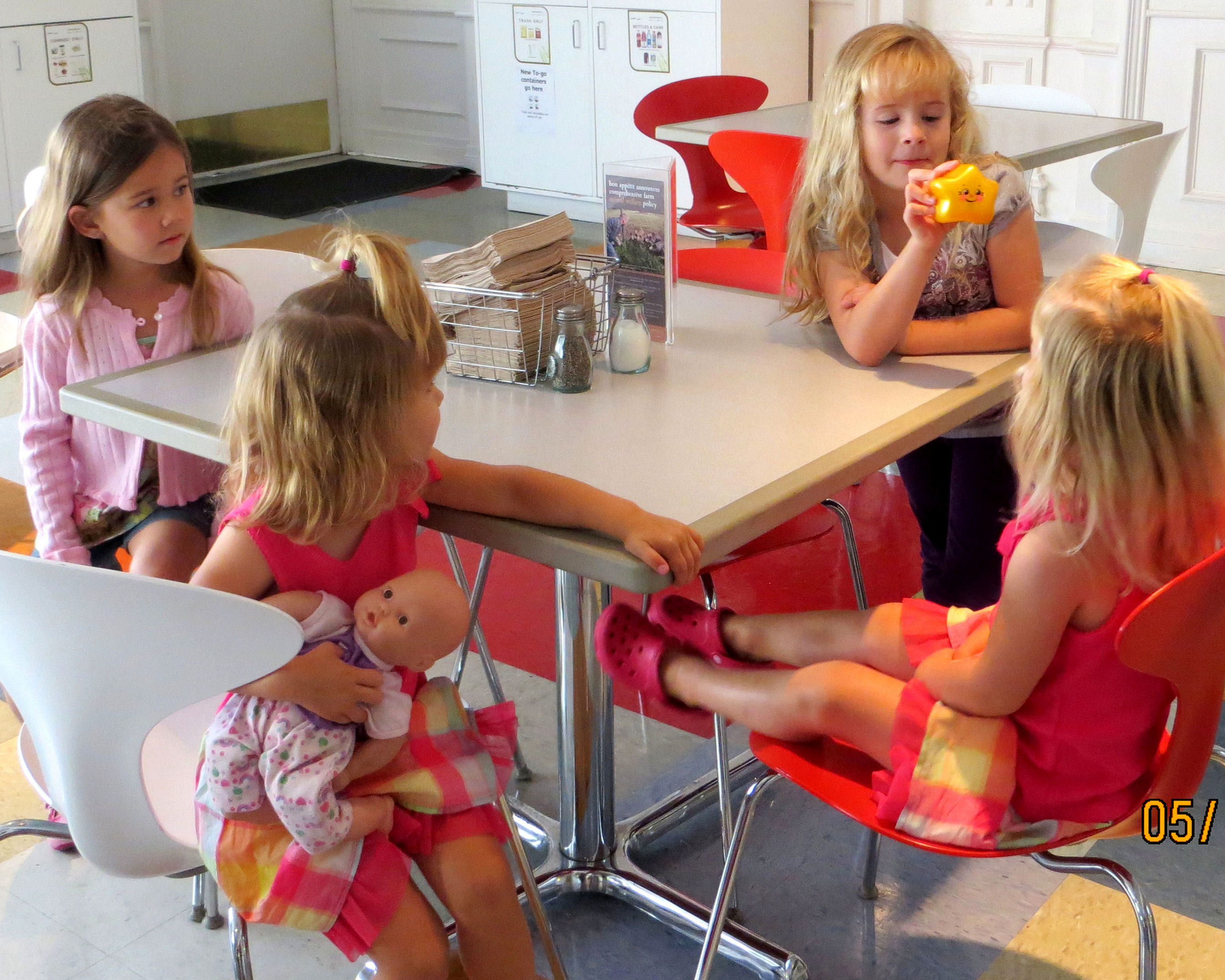 Cheyanna with Brooklyn Rae Silzer, Karleigh & McKenna Larson at lunch break having fun! 5-17-12 Episode #1.12585