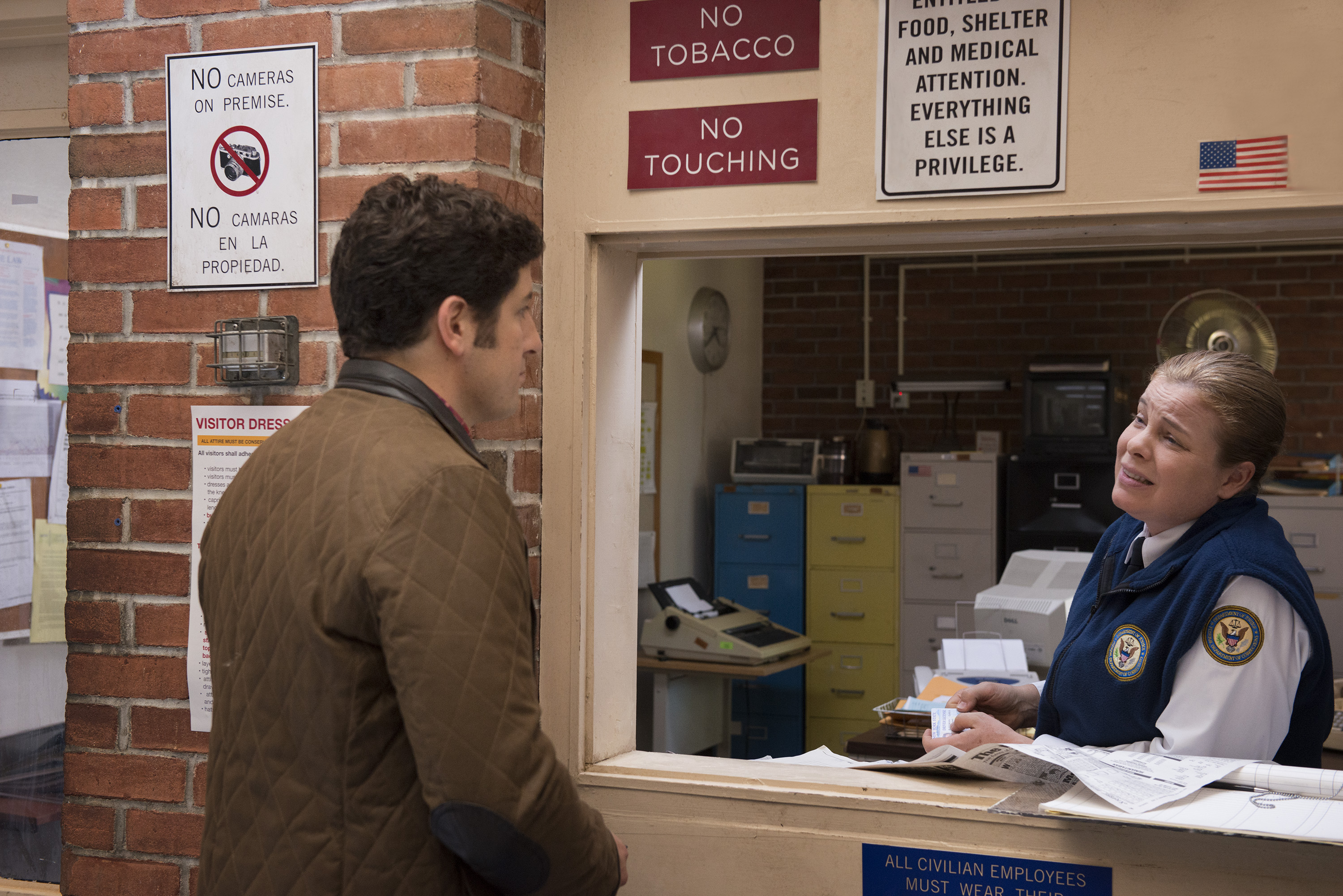 Still of Jason Biggs and Catherine Curtin in Orange Is the New Black (2013)