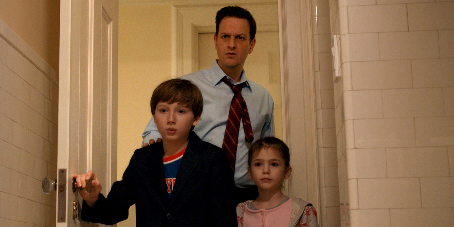 Still of Josh Charles, Skylar Gaertner and Shayne Coleman in I Smile Back (2015)