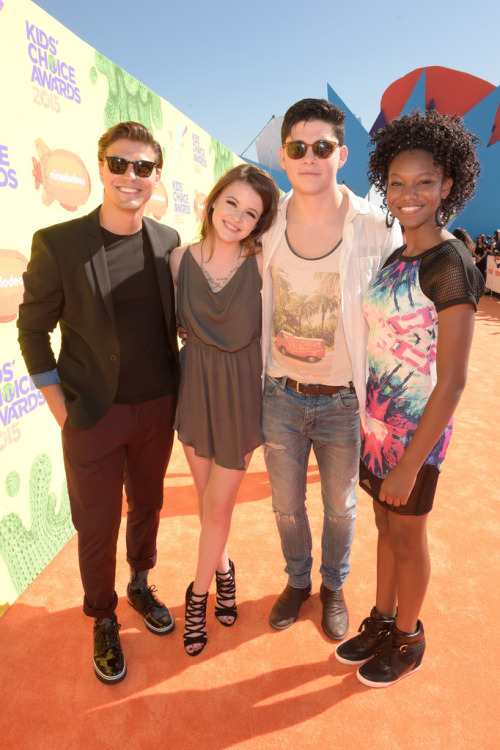 Luke Bilyk, Sara Waisglass, Ricardo Hoyos and Reiya Downs of Degrassi: The Next Generation at the Kids Choice Awards 2015