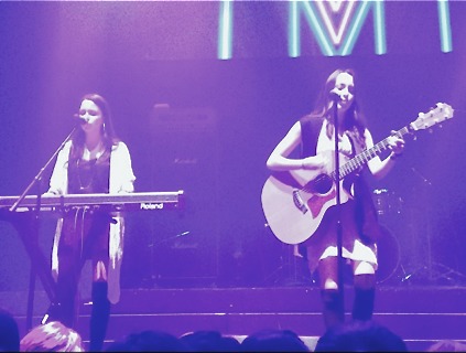 Vanessa Merrell and Veronica Merrell performing at Virtuoso Fest in Hollywood (2014)
