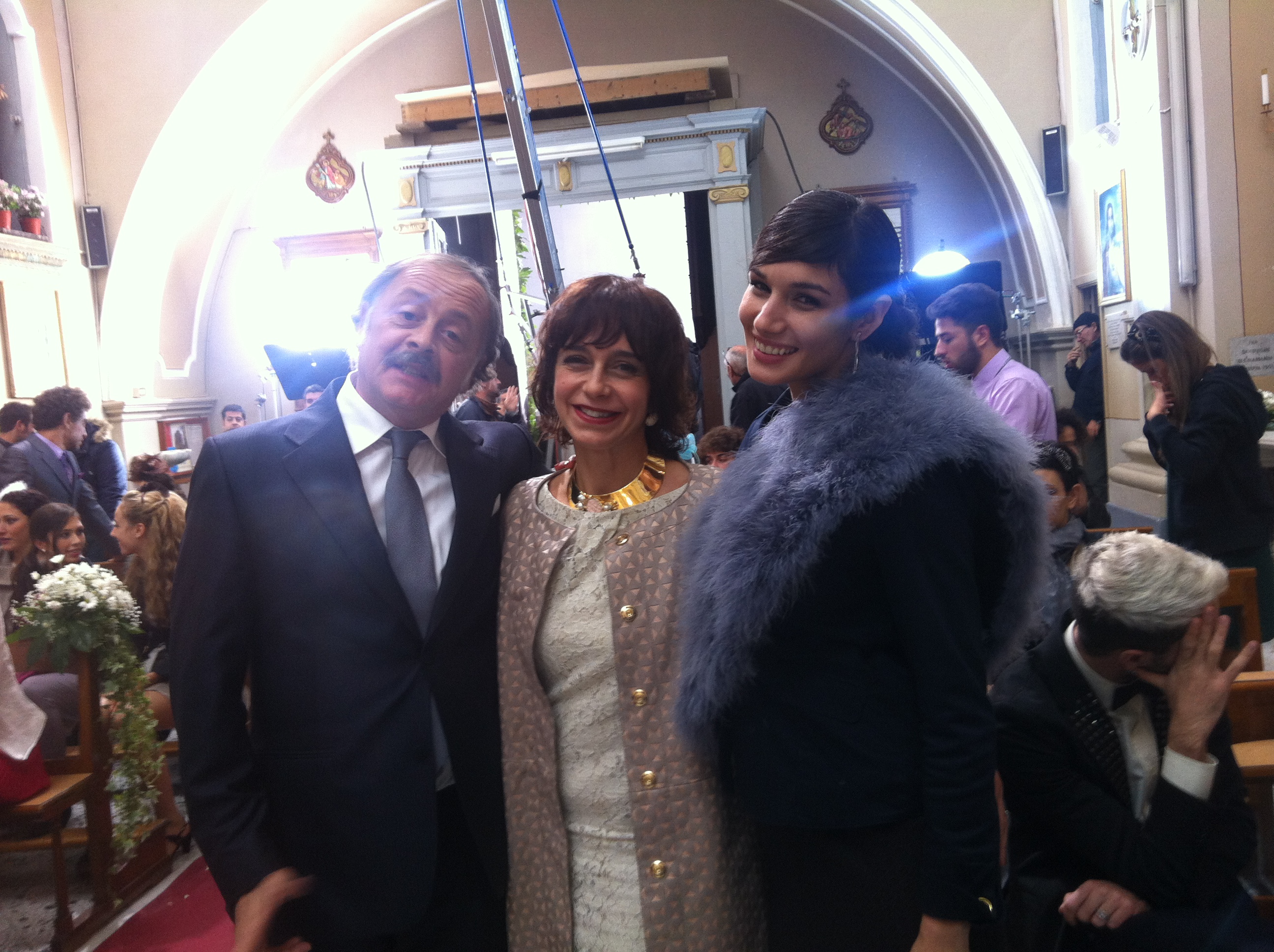 Mariela Garriga on set with the actress Alessandra Sarno and the actor Nicola Valenzano