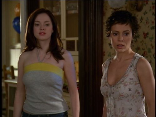 Still of Alyssa Milano and Rose McGowan in San Francisko raganos (1998)