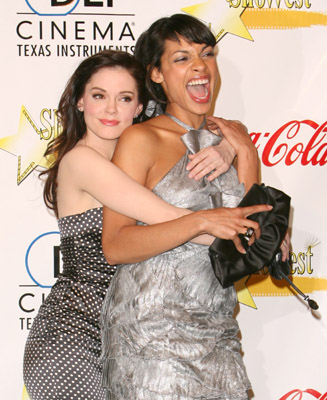 Rose McGowan and Rosario Dawson