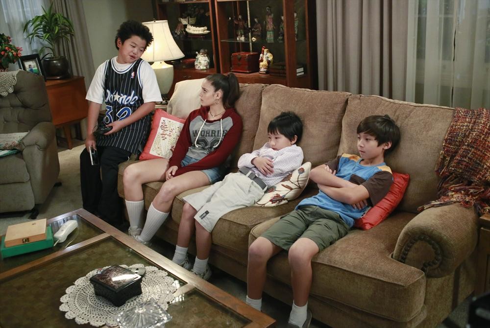 Still of Luna Blaise, Forrest Wheeler, Ian Chen and Hudson Yang in Fresh Off the Boat (2015)