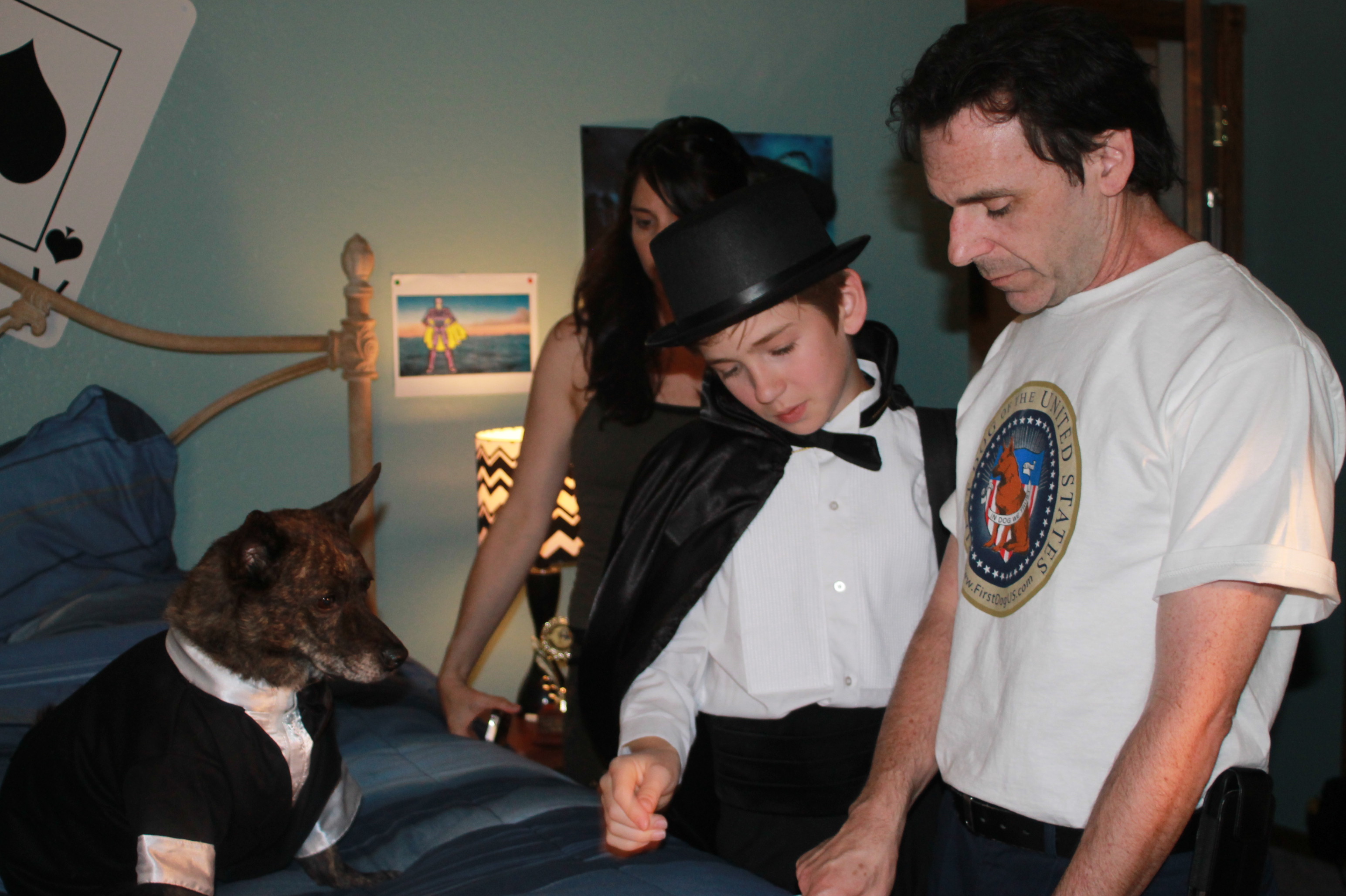 On set of The Amazing Wizard of Paws(2013) with director Bryan Michael Stoller and Little Bear.