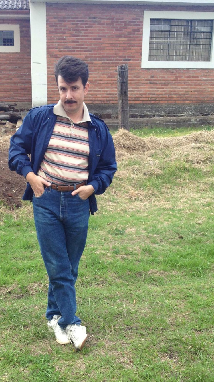 on the set of NARCOS as Agent Owen