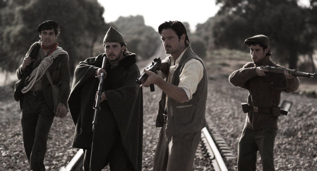 William Miller, Jaime Martín, Esteban Garrido and Fernando Gómez in La patrulla perdida (2009)