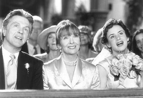 Still of Diane Keaton, Juliette Lewis and Tom Skerritt in The Other Sister (1999)