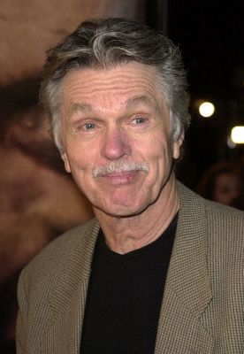 Tom Skerritt at event of Hannibal (2001)