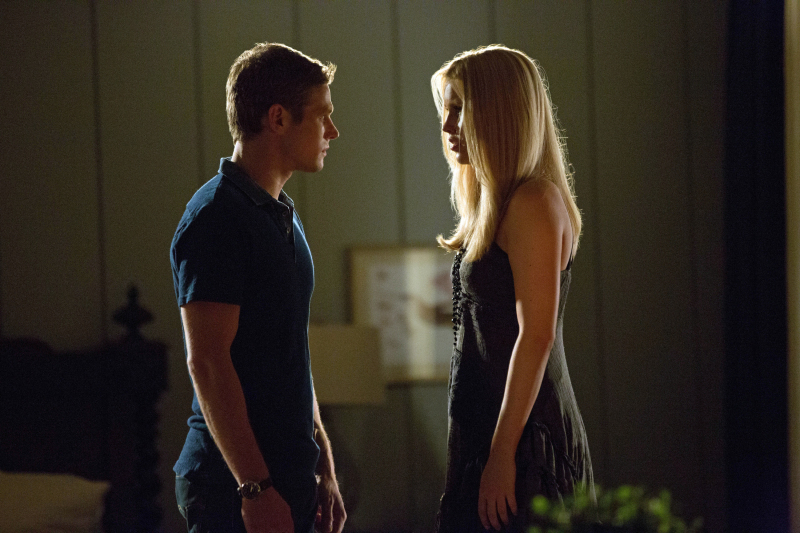 Still of Zach Roerig and Claire Holt in Vampyro dienorasciai (2009)