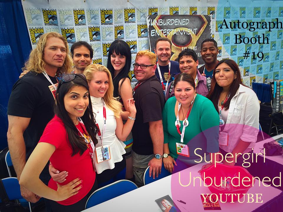 COMIC CON 2015 Team Supergirl Unburdened