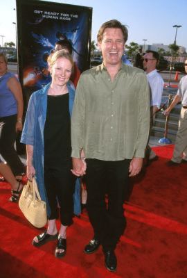 Bill Pullman and Tamara Pullman at event of Titan A.E. (2000)