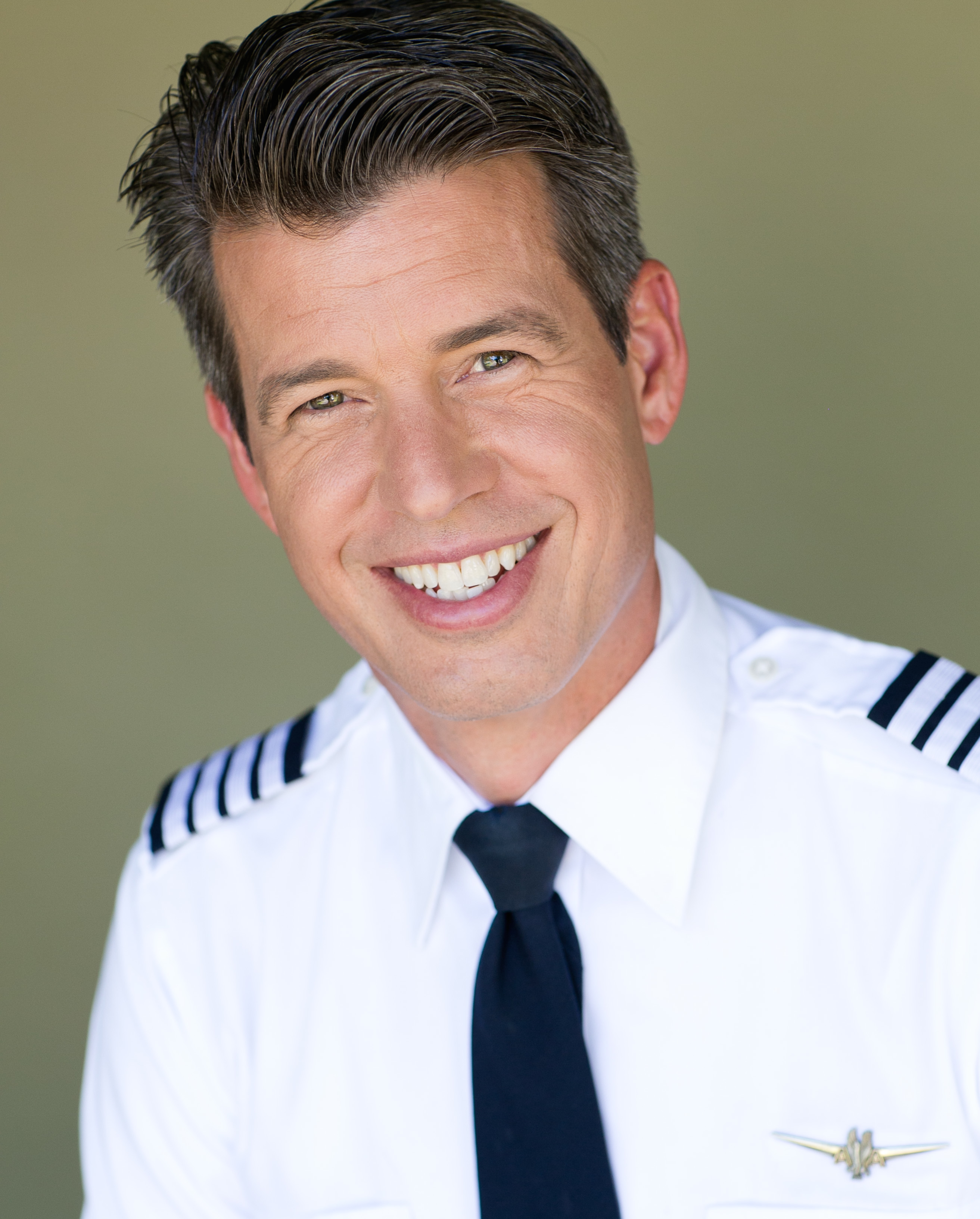 Scott Bourquin - Airline Pilot