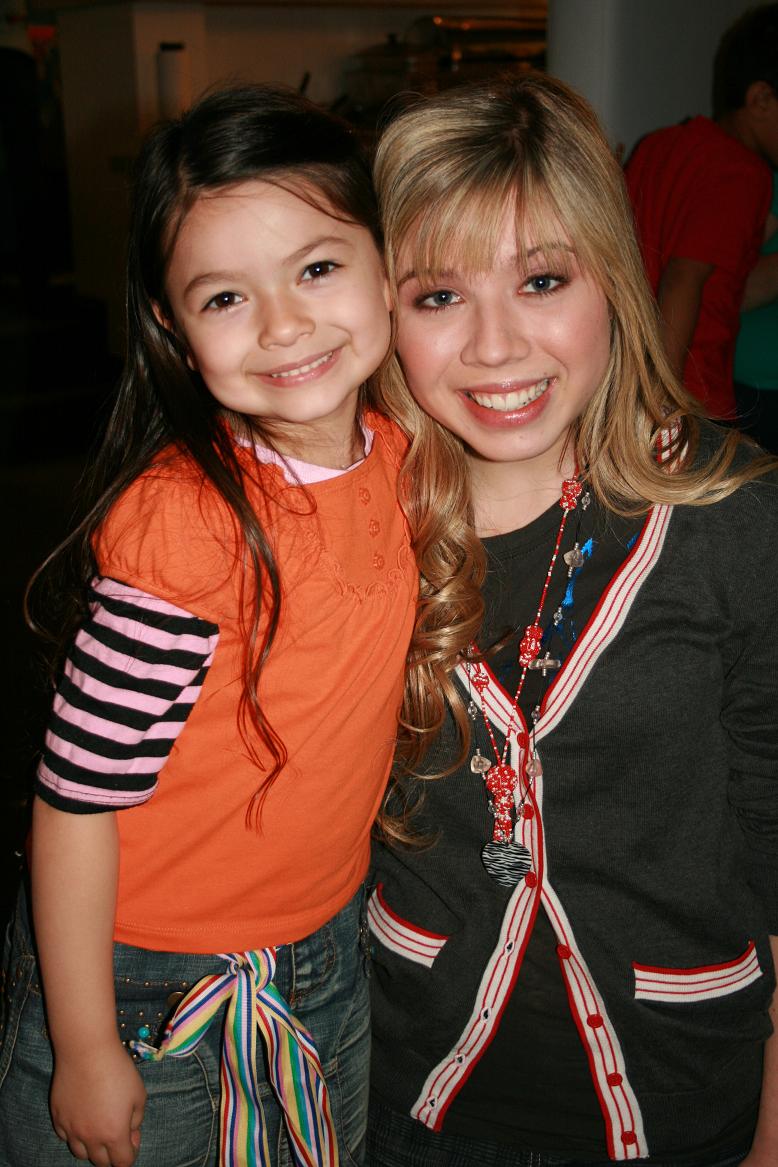 Nikki Hahn with Jennette McCurdy 