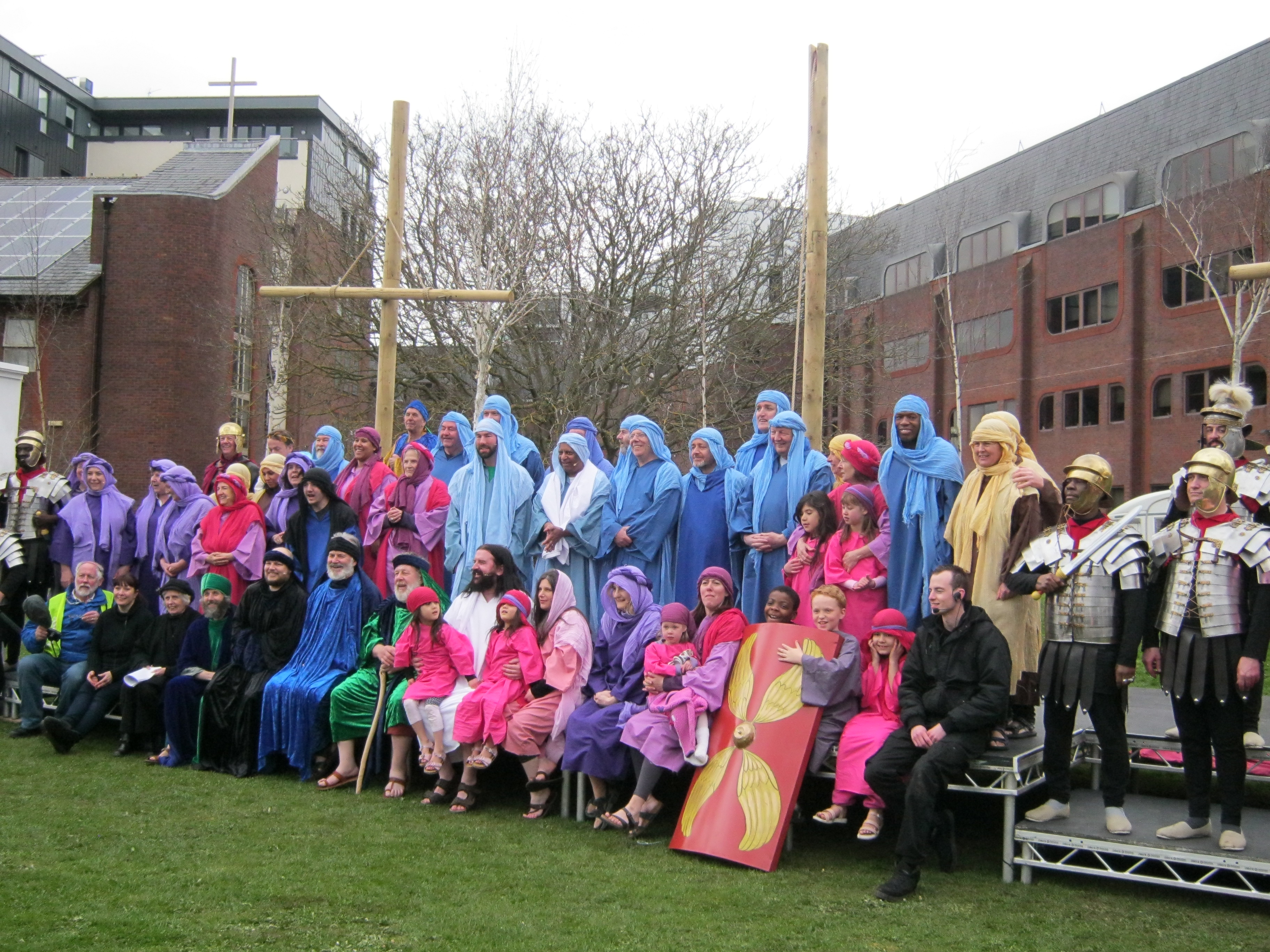 Still Cast Photo of Actors in Passion of Jesus Christ 2015 Play