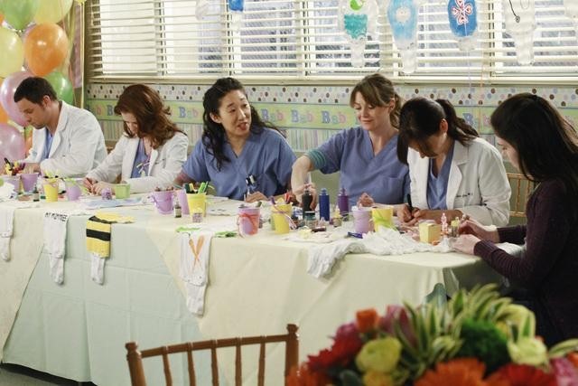 Still of Justin Chambers, Sarah Drew, Chyler Leigh, Sandra Oh and Ellen Pompeo in Grei anatomija (2005)