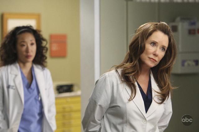 Still of Mary McDonnell and Sandra Oh in Grei anatomija (2005)