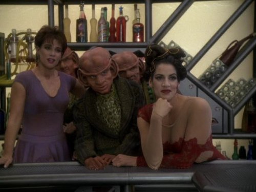 Still of Chase Masterson, Cathy DeBuono and David B. Levinson in Star Trek: Deep Space Nine (1993)