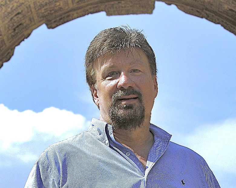 In Rome beneath the arch of Titus. For Focus Magazine interview 2010.