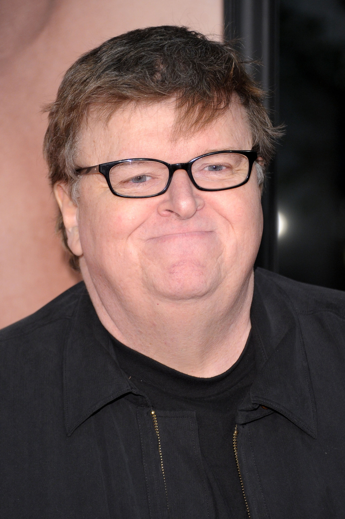Michael Moore at event of Susizadeje penkerius metus (2012)