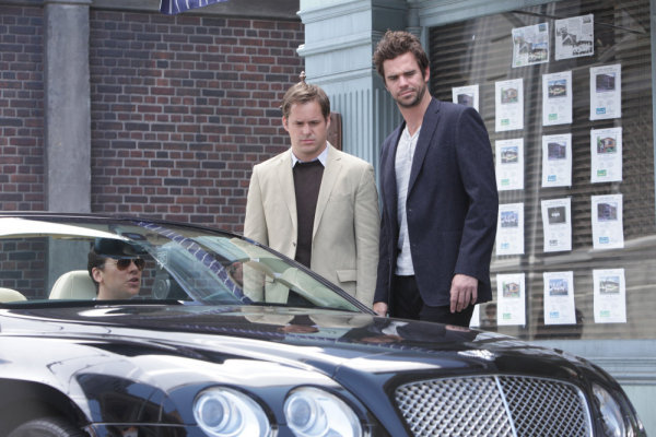 Still of David Walton, Kyle Bornheimer and Hayes MacArthur in Perfect Couples (2010)