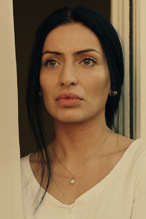 Still of Nino Varsimashvili in Little Things (2014)