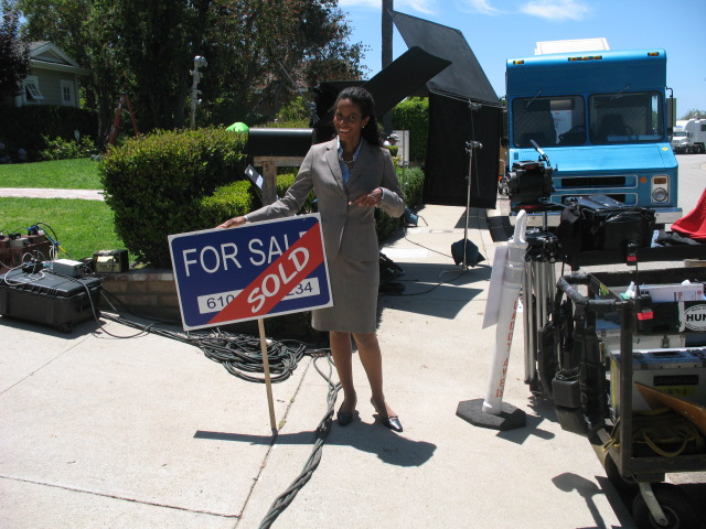 Bank of America Commercial; Gayla as Realtor