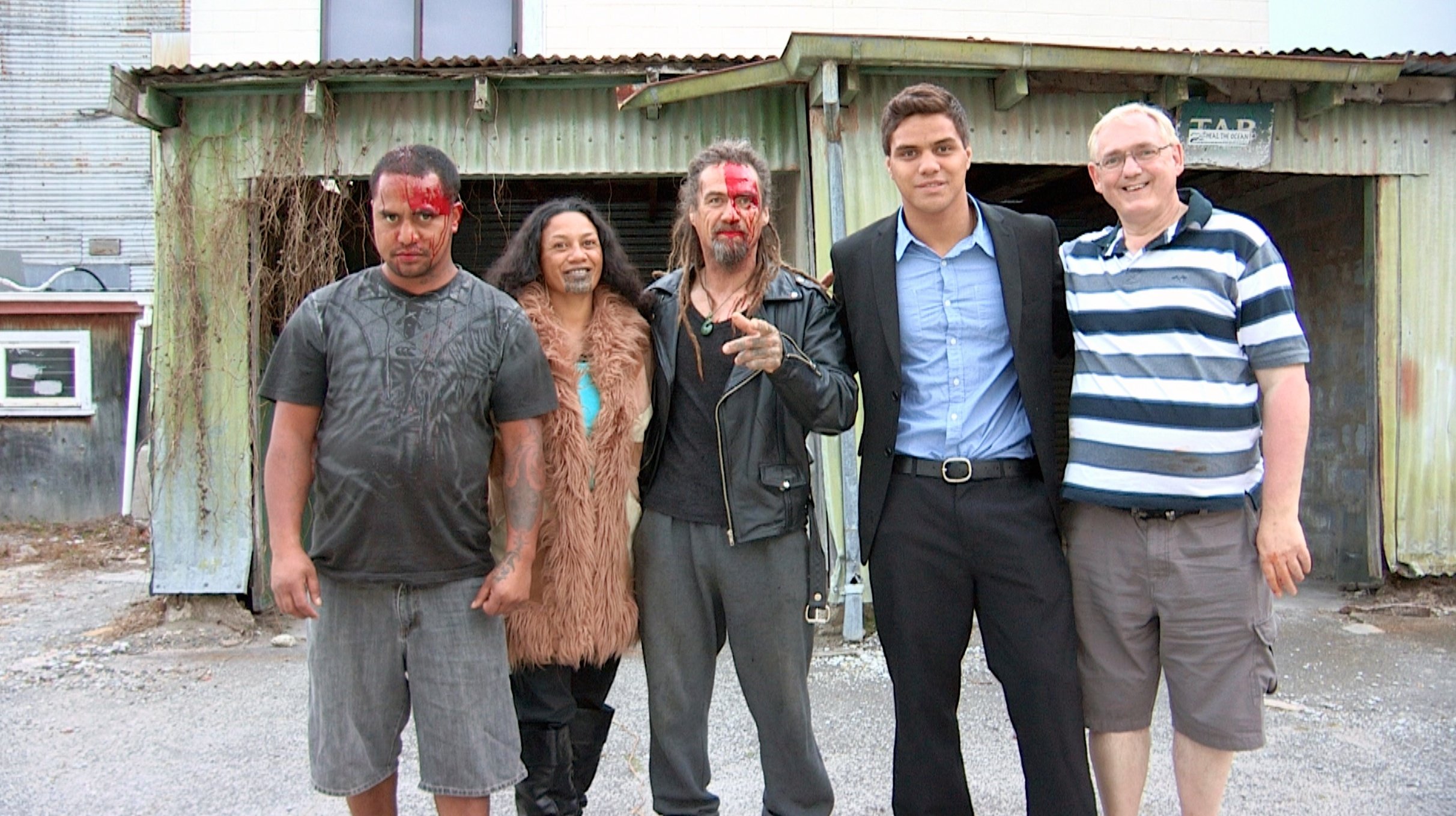 On set: David Whittet (Director) with John Stainton (Koriata), Lisa Beach (Alice) and gangster extras.