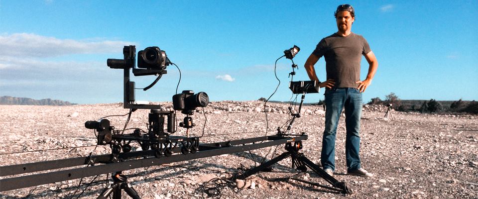 Guille Mueses, shooting a time lapse sequence during the production of La Gunguna