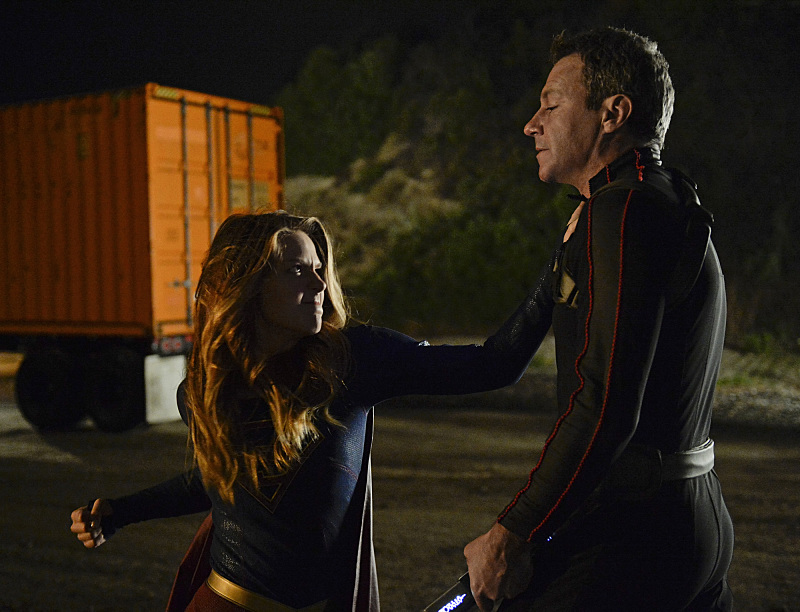 Still of Chris Vance and Melissa Benoist in Supergirl (2015)