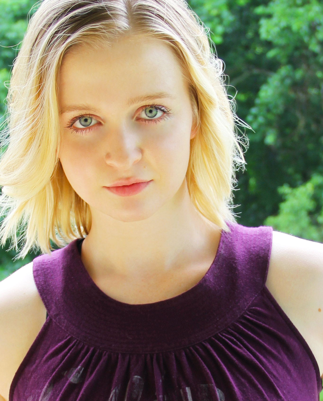 Headshot, short hair, blonde