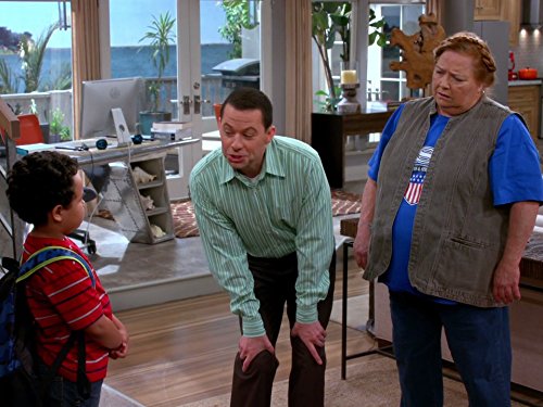 Still of Jon Cryer, Conchata Ferrell and Edan Alexander in Two and a Half Men (2003)