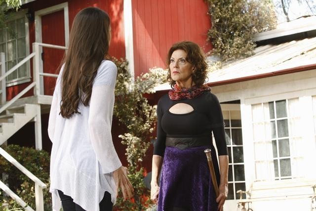 Still of Kelly Bishop and Sutton Foster in Bunheads (2012)