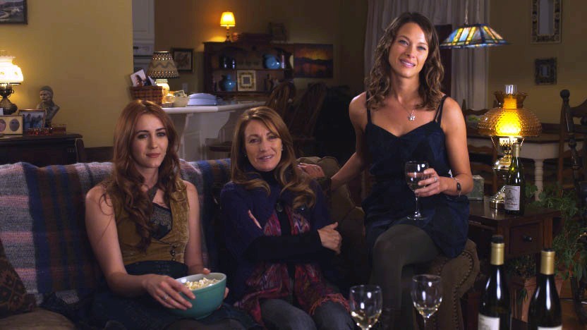 Still of Jane Seymour, Madeline Zima and Scottie Thompson in Lake Effects (2012)