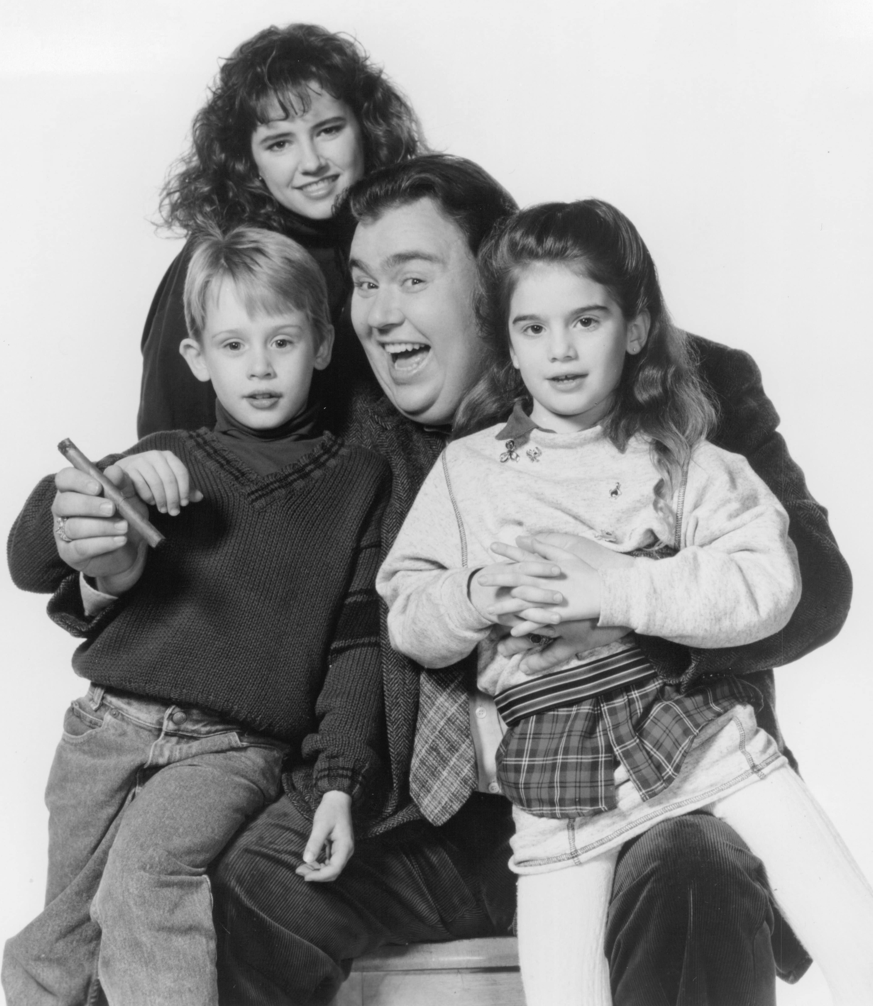 Still of Macaulay Culkin, Gaby Hoffmann, John Candy and Jean Louisa Kelly in Uncle Buck (1989)