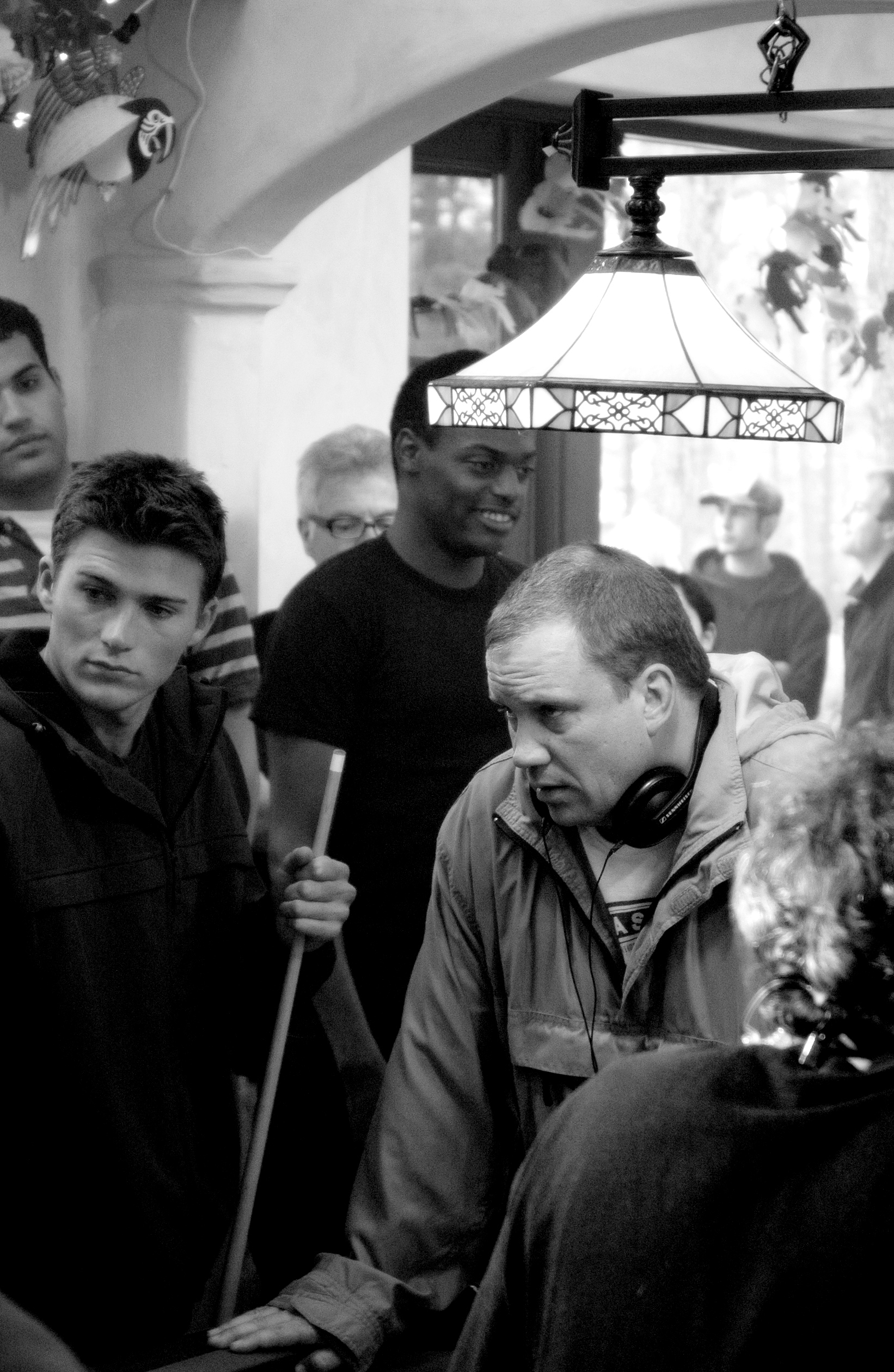 Lawrence Roeck directing Scott Eastwood on The Forger