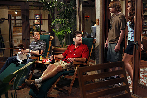 Still of Charlie Sheen, Jon Cryer, Angus T. Jones and Tinashe in Two and a Half Men (2003)