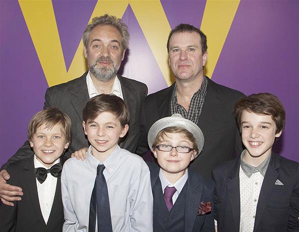 Sam Mendes, Douglas Hodge and The Charlies (from left to right Jack Costello, Tom Klenerman, Louis Suc, Isaac Rouse)