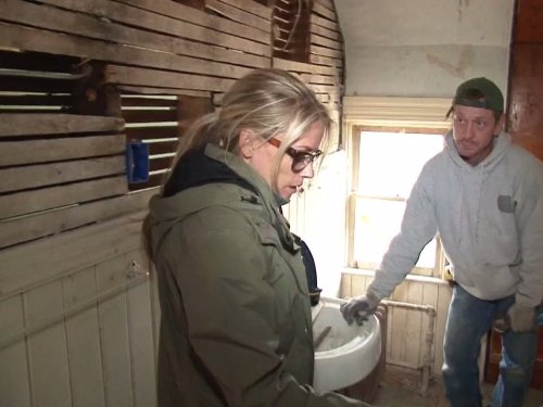 Still of Nicole Curtis in Rehab Addict (2010)