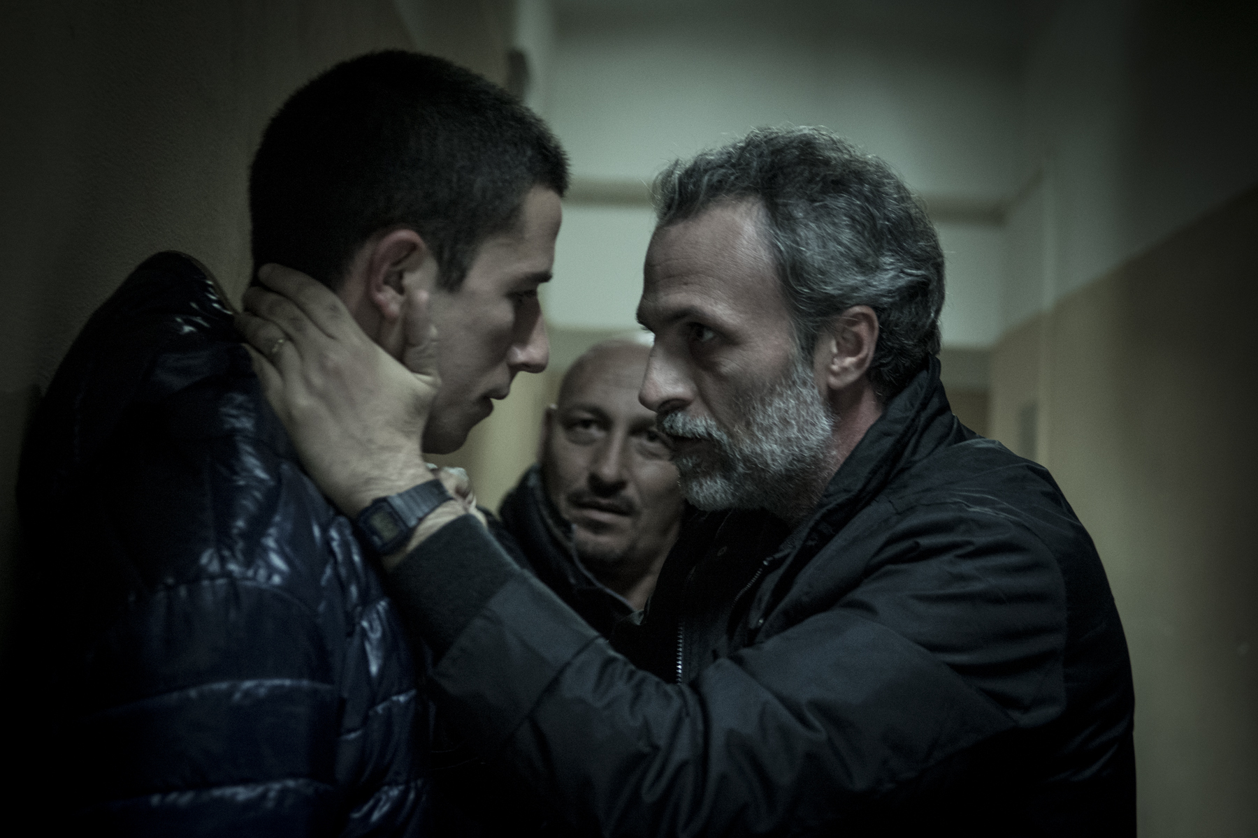 Still of Fabrizio Ferracane and Giuseppe Fumo in Anime nere (2014)