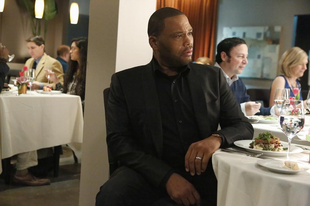 Still of Anthony Anderson in Black-ish (2014)